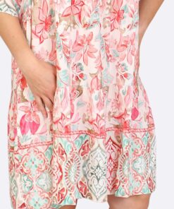 Alternative view of LEA H KUKKAMEKKO Punainen kuosi