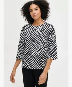 Alternative view of NANSO PYJAMA KAISLI MUSTA KUVIO